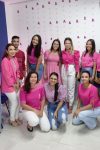 Alunos de enfermagem realizam evento de conscientização sobre câncer de mama